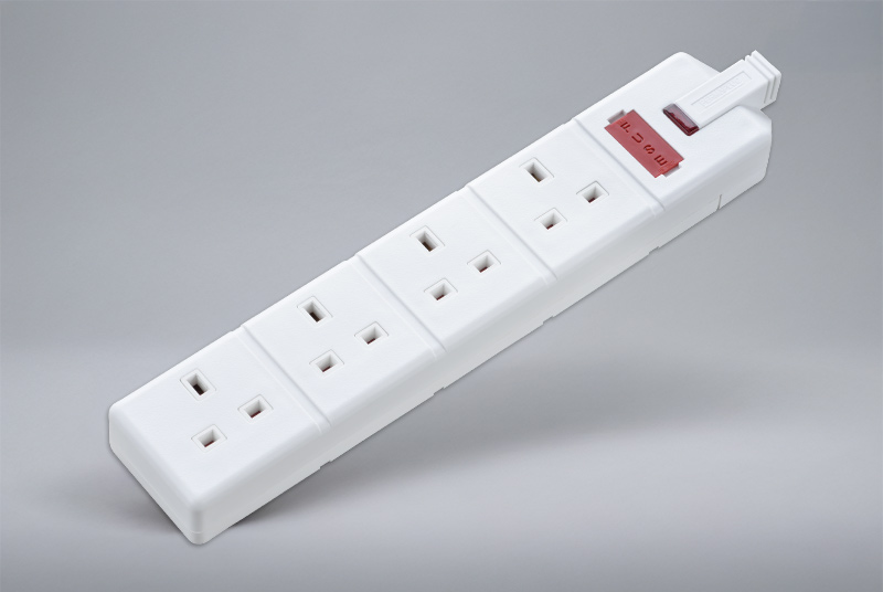 Masterplug Permaplug ELS134W 13A 4-Gang Socket - WHITE